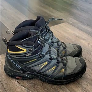 Men’s Salomon hiking boots
